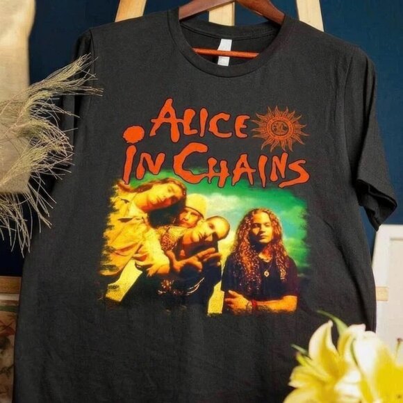 Vintage 90s Alice In Chains Shirt, Alice In Chains Band Concert Unisex Tee Black - Picture 2 of 4